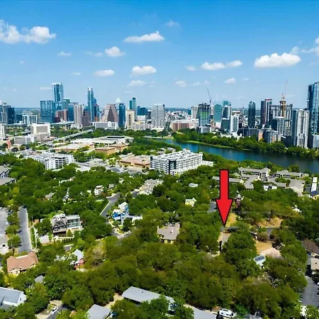 Urban Cowboy Villas - Heart Of 704
